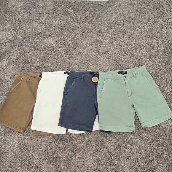 Bundle of Four Cotton On Corby Chino Short (Bundle of Four Shorts) - Picture 4 of 7